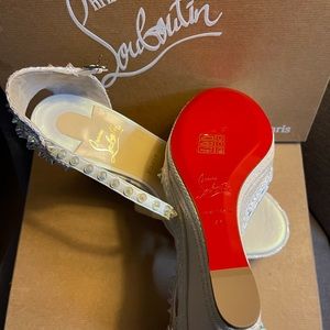 Christian Louboutin. Size 41